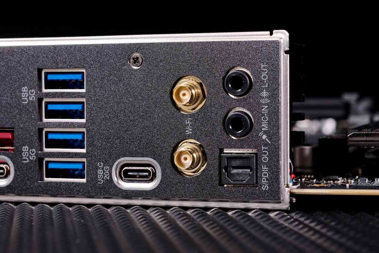 微星B850MPOWER主板深度评测：MPOWER系列的超频传奇延续，千元级性能炸裂之选