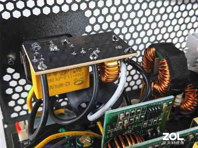 金河田GF600G金牌电源深度评测：高效稳定，游戏玩家的理想动力源