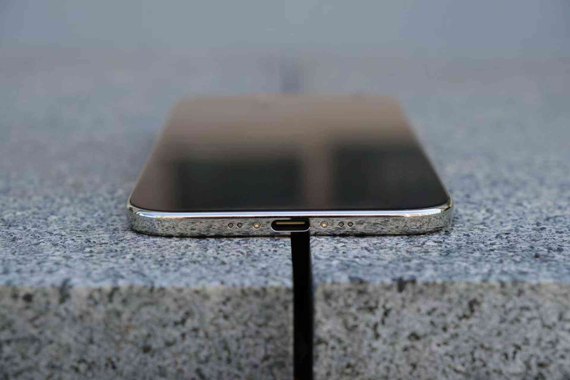 苹果air怎么样 极致轻薄!iPhone Air评测:手感绝了,影像减配也能打 苹果air怎么样 极致轻薄!iPhone Air评测:手感绝了,影像减配也能打