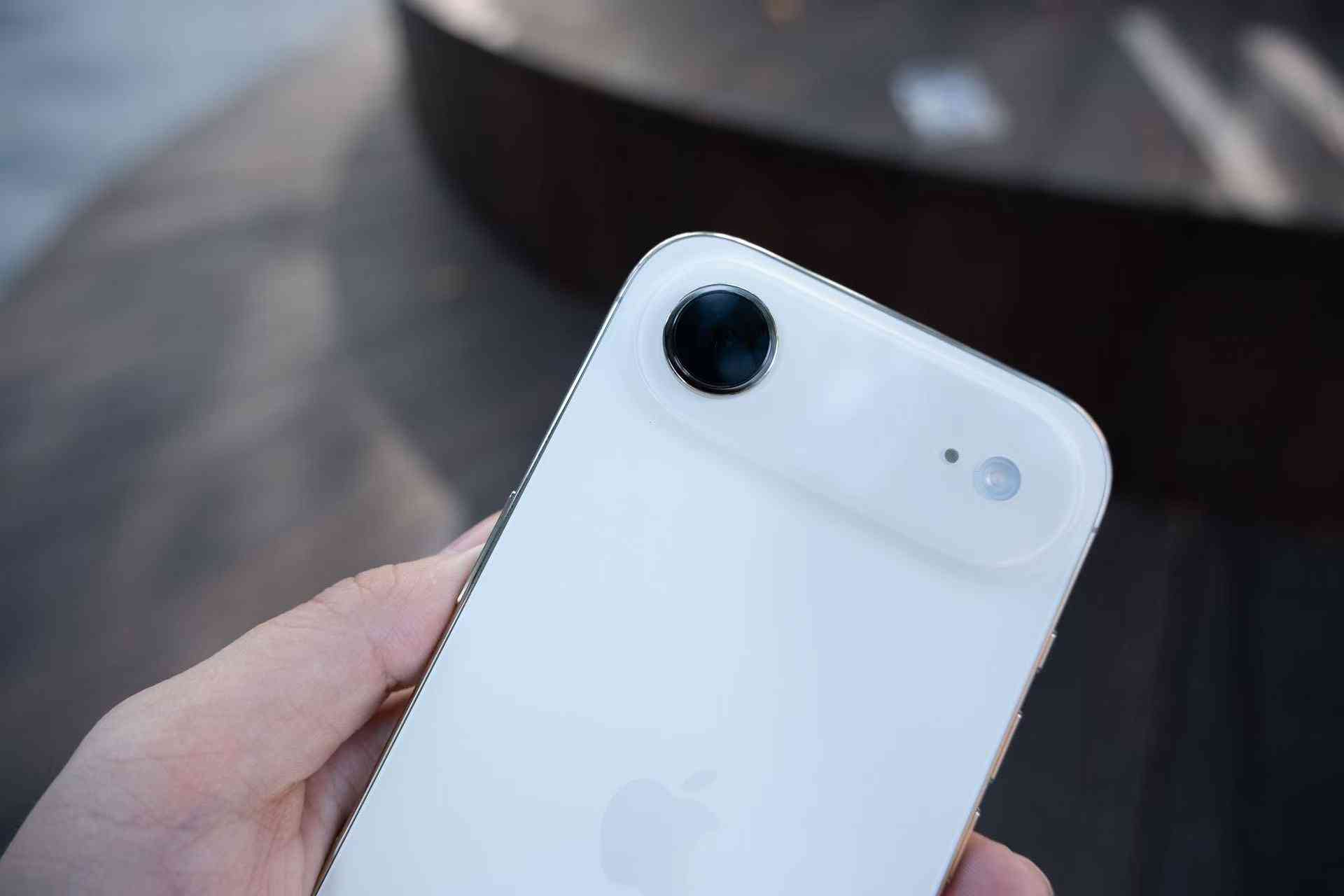 苹果air怎么样 极致轻薄!iPhone Air评测:手感绝了,影像减配也能打 苹果air怎么样 极致轻薄!iPhone Air评测:手感绝了,影像减配也能打