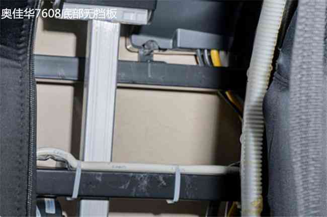 奥佳华按摩椅深度评测：热销按摩椅横评，西屋、荣泰、傲胜、奥佳华哪个更值得入手？