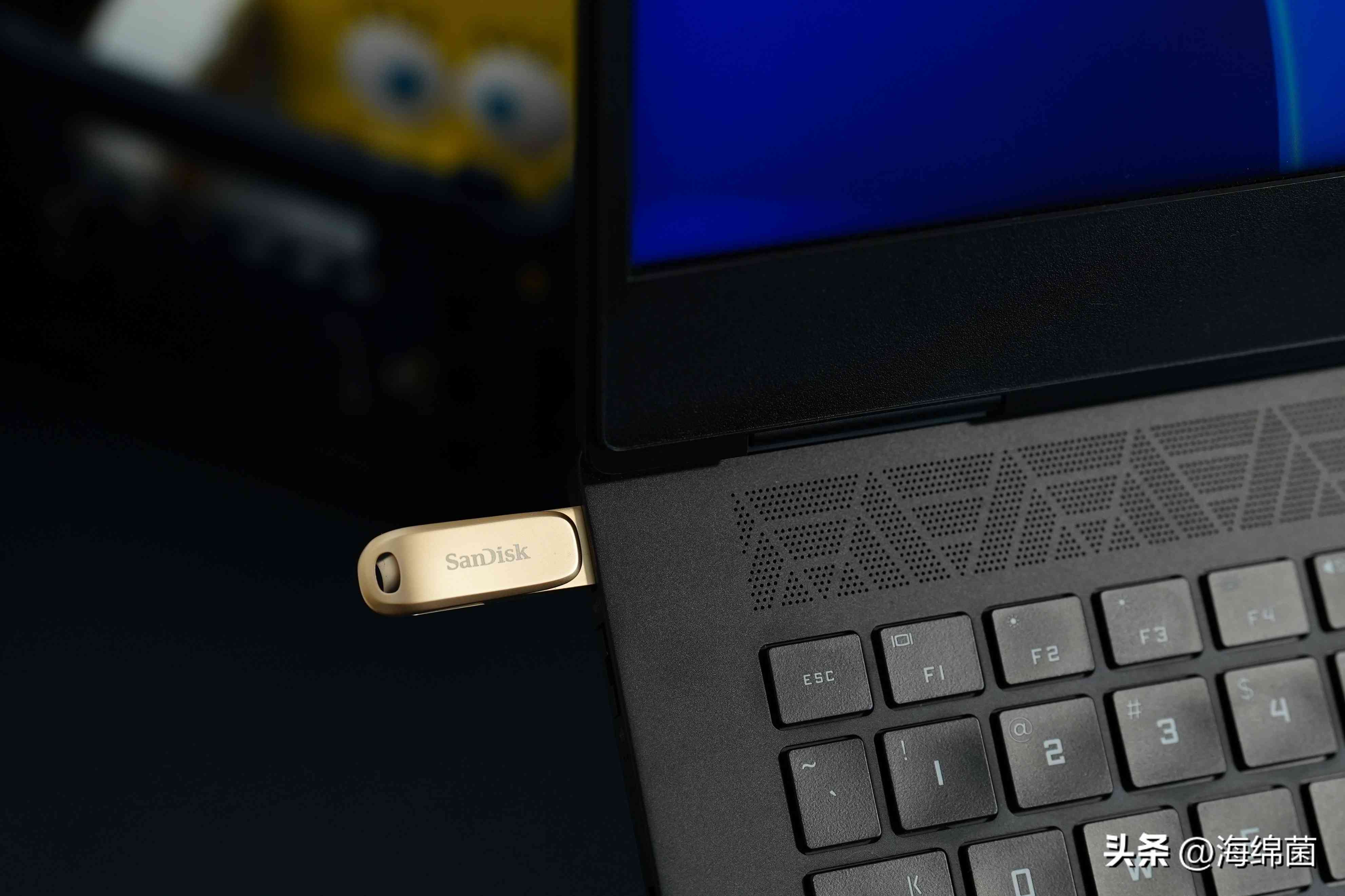 U盘也能变好看？我的多彩搭子：闪迪至尊高速酷锃闪存盘使用体验