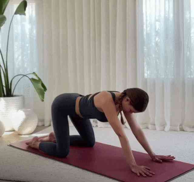 每日瑜伽app怎么样 适合40-50岁女性每天练习的9个瑜伽动作，简单效果好