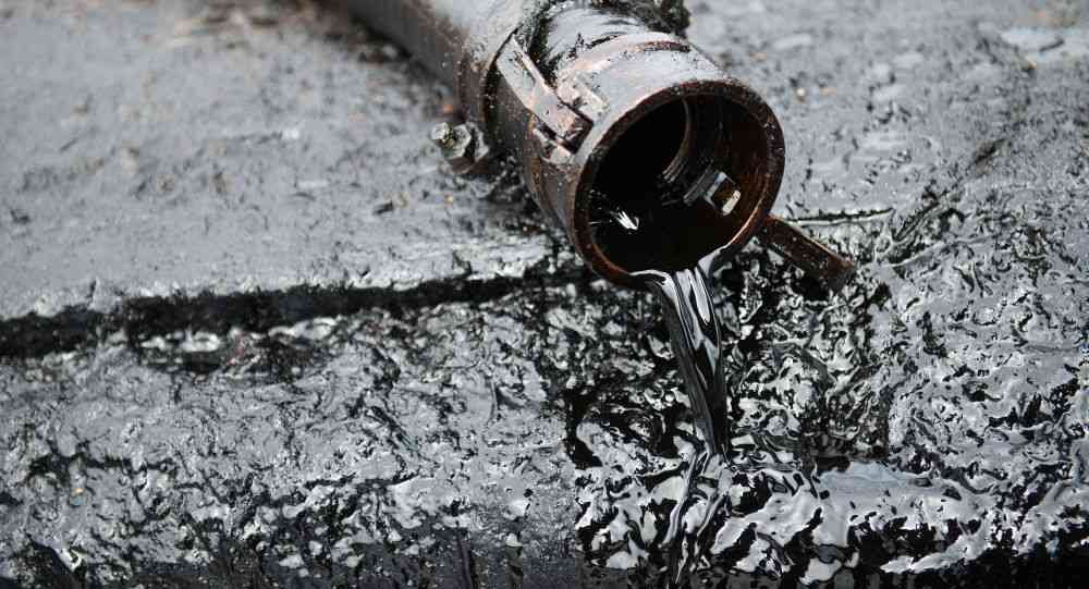 加油站打电话会怎么样 加油站内打电话会引发爆炸吗?这背后的真相是什么? 加油站打电话会怎么样 加油站内打电话会引发爆炸吗?这背后的真相是什么?