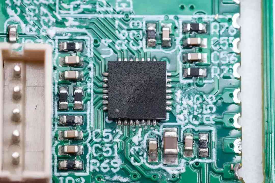 安克充电宝怎么样 数显充电宝选购指南!安克热门款拆解,这些芯片决定你的充电体验 安克充电宝怎么样 数显充电宝选购指南!安克热门款拆解,这些芯片决定你的充电体验