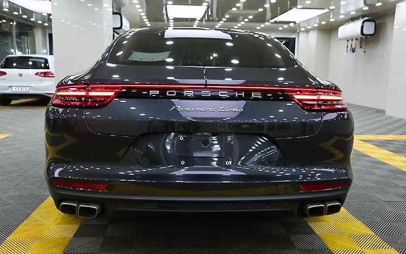 保时捷车主亲授:专业汽车贴膜全方位解析指南 保时捷车主亲授:专业汽车贴膜全方位解析指南