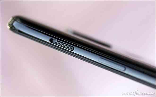 一加6全面评测：3199元起是否值得入手？