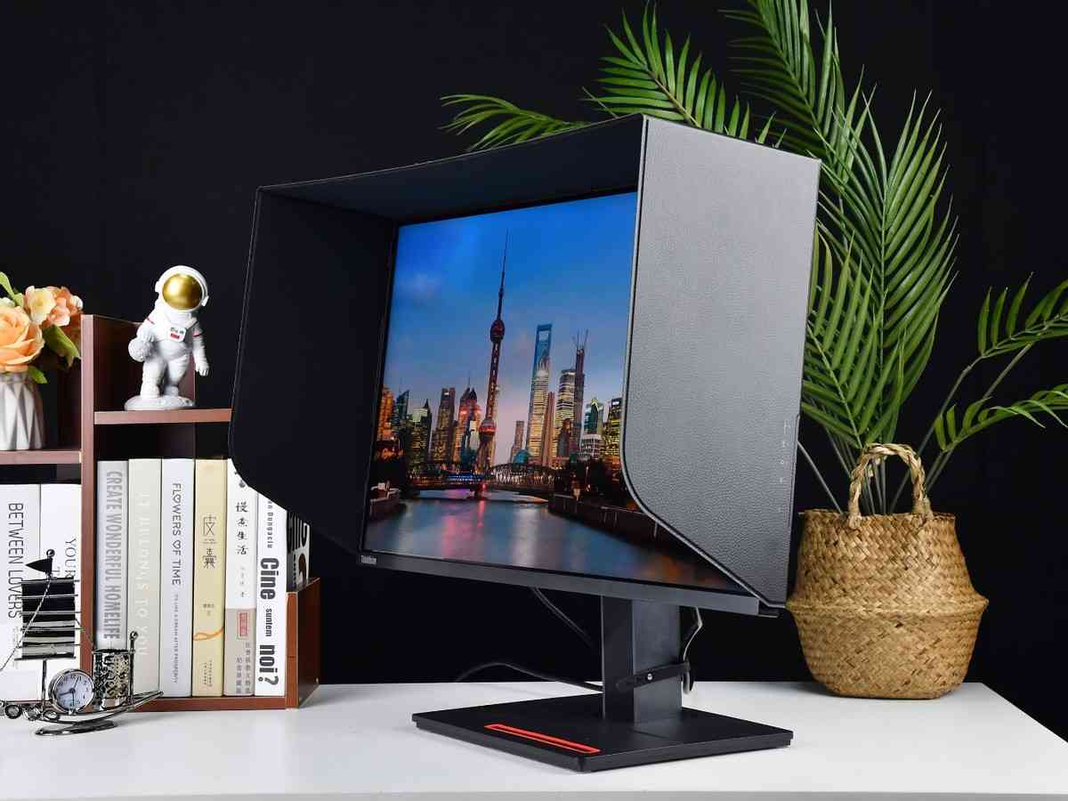 联想ThinkVision隐士Extreme显示器全面评测:4K HDR与MiniLED技术深度解析 联想ThinkVision隐士Extreme显示器全面评测:4K HDR与MiniLED技术深度解析