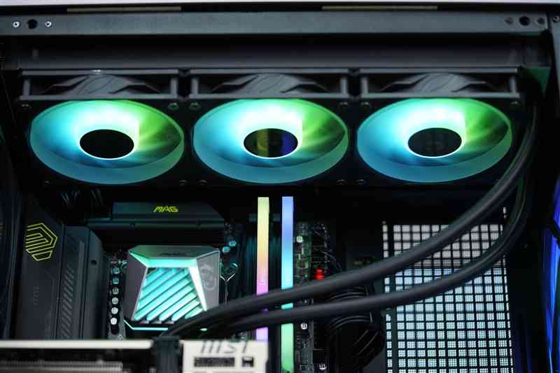 微星机箱怎么样？微星MPG VELOX 300R AIRFLOW PZ刀锋装机评测：散热强大，满足你对大机箱的最苛刻需求