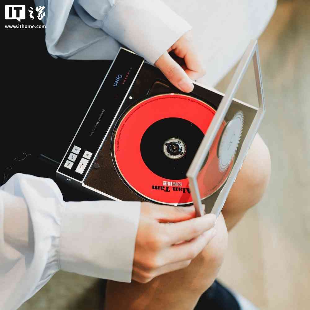 山灵播放器怎么样 山灵EC Zero AKM便携式CD播放器发布,支持无损抓轨 山灵播放器怎么样 山灵EC Zero AKM便携式CD播放器发布,支持无损抓轨